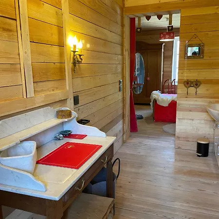 Chambre Montagne Avec Etang Domaine L'Insolite Kosi 3* Cirey-sur-Vezouze